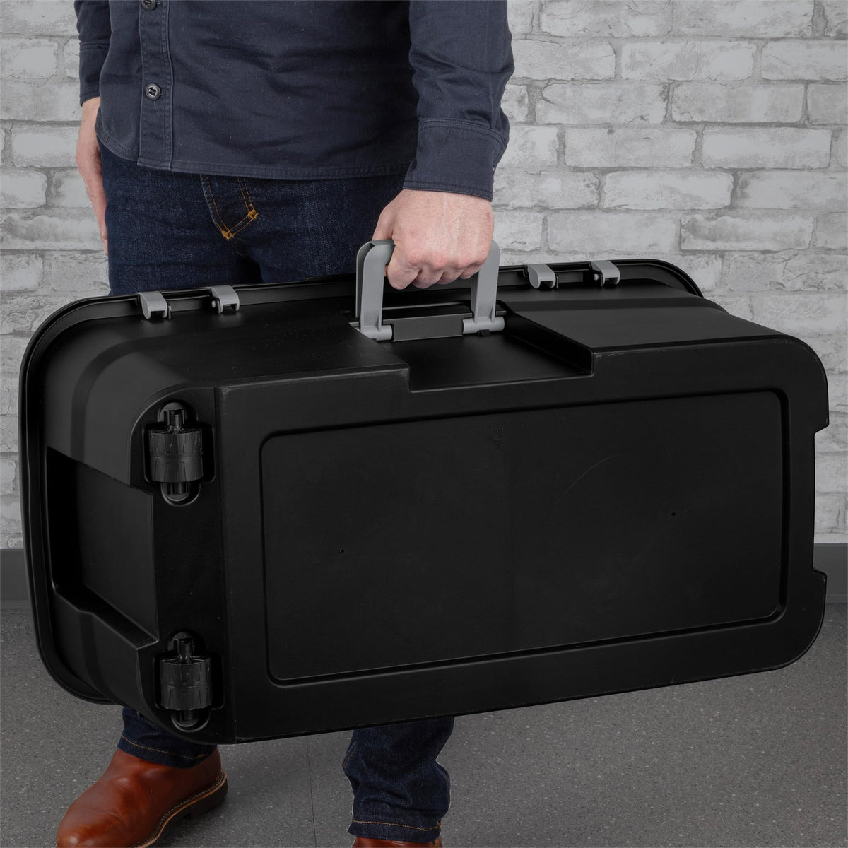 Wheeled Utility Container with Lid 22 Gallon H4278